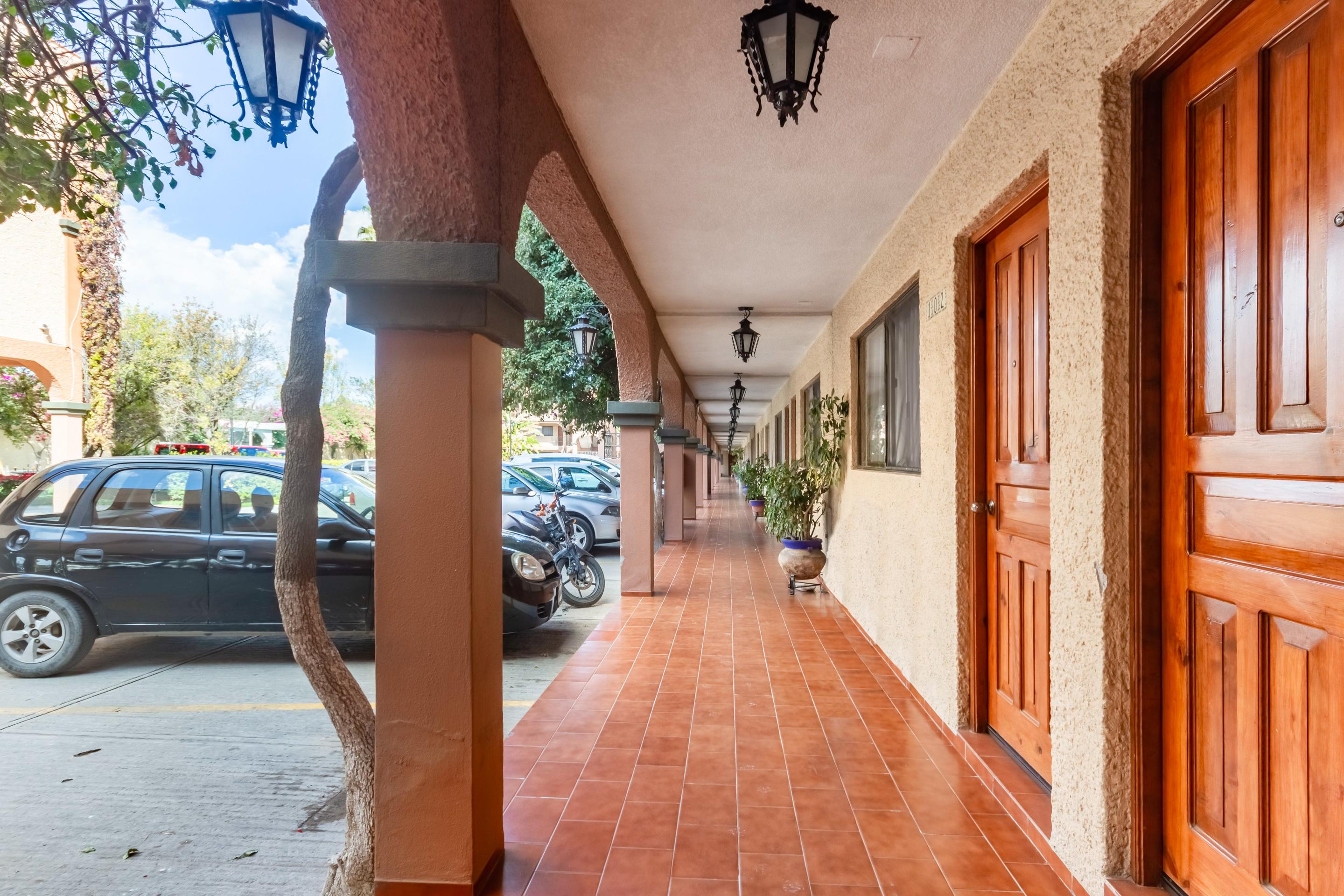 Capital O Mansion Los Arcos, 圣路易斯波托西 外观 照片