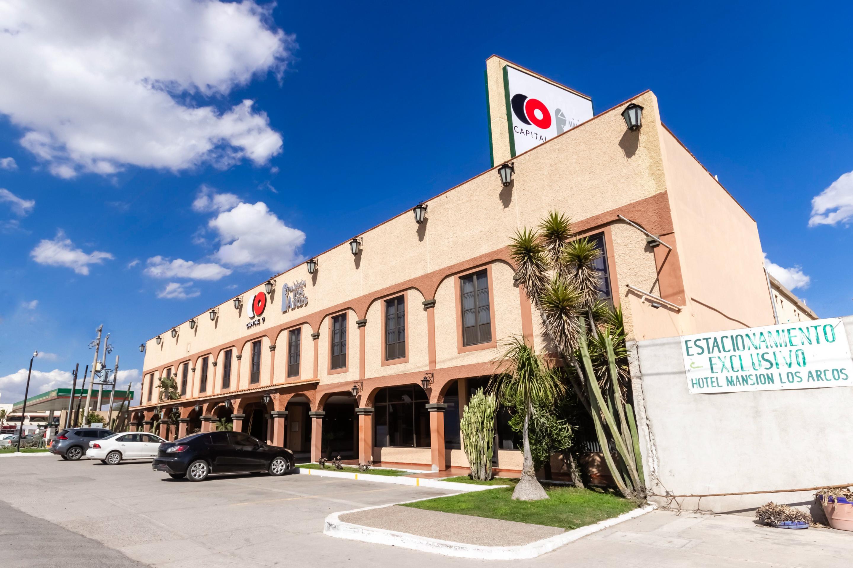 Capital O Mansion Los Arcos, 圣路易斯波托西 外观 照片