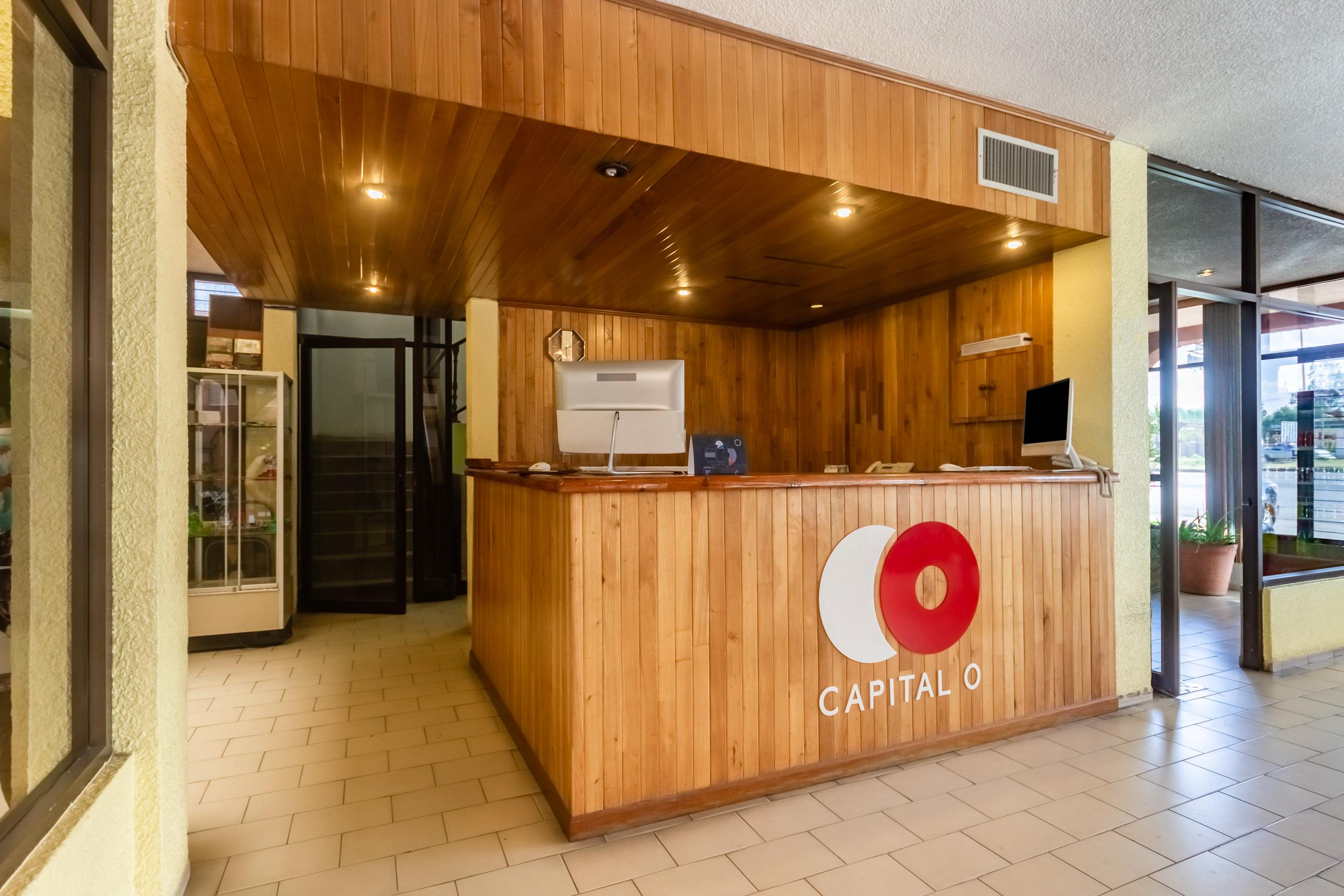 Capital O Mansion Los Arcos, 圣路易斯波托西 外观 照片