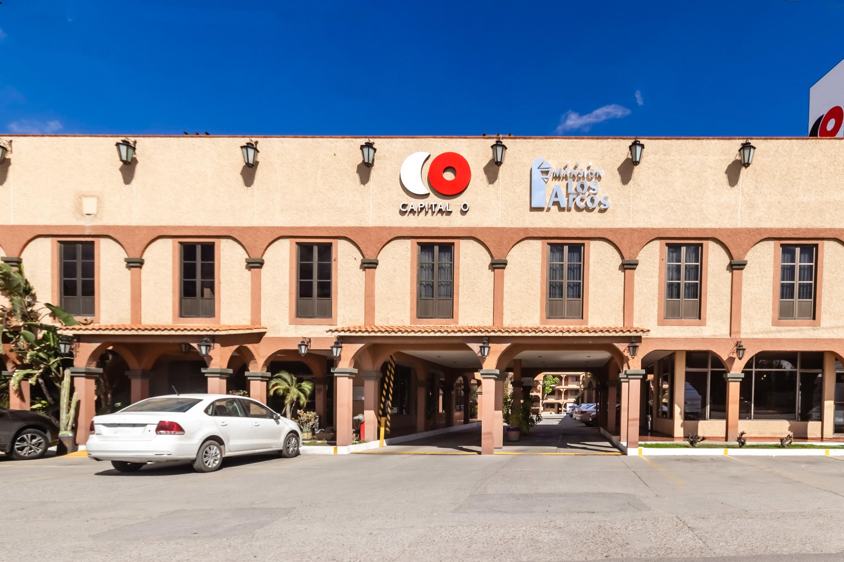 Capital O Mansion Los Arcos, 圣路易斯波托西 外观 照片